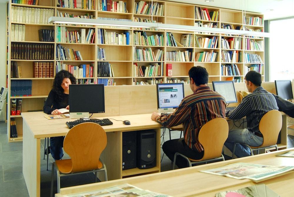 Centre Esplai Hostel El Prat de Llobregat